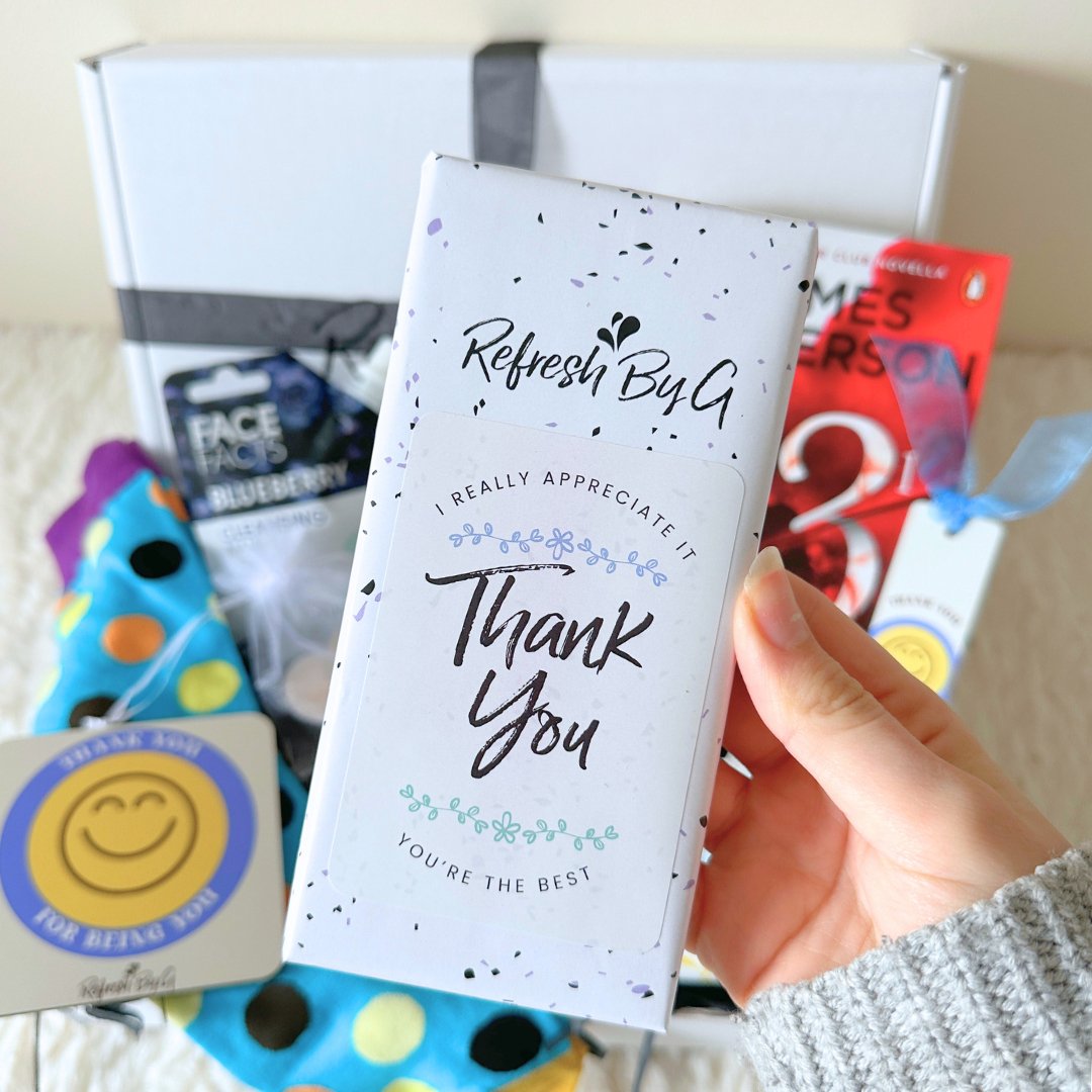 Appreciation Gift Box with Alex Michaelides Book - Refresh By G