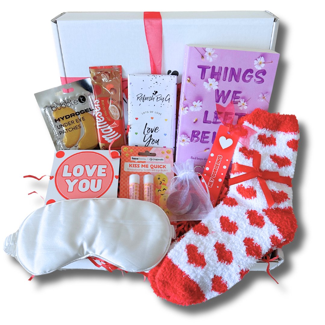 The Love Gift Box with Lucy Score Book - Refresh By G